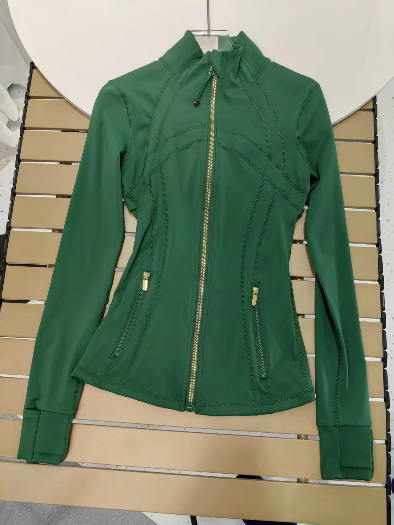Women Slim Fit Yoga Jacket – Gold Zipper Quick-Dry Sports Jacket