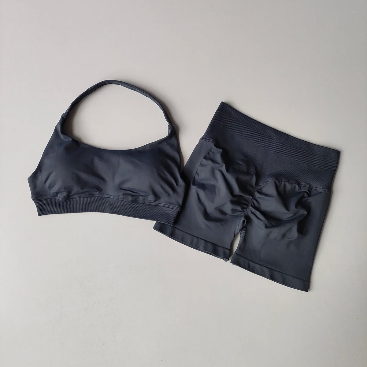 Women Seamless 2-Piece Yoga Set Halter Sports Bra & Impact Shorts